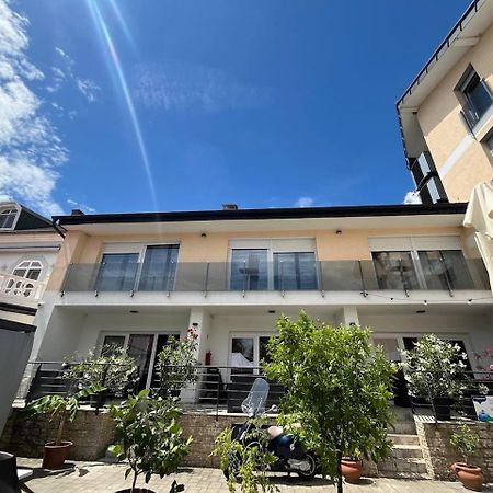 City Panzio Balatonlelle Exterior photo