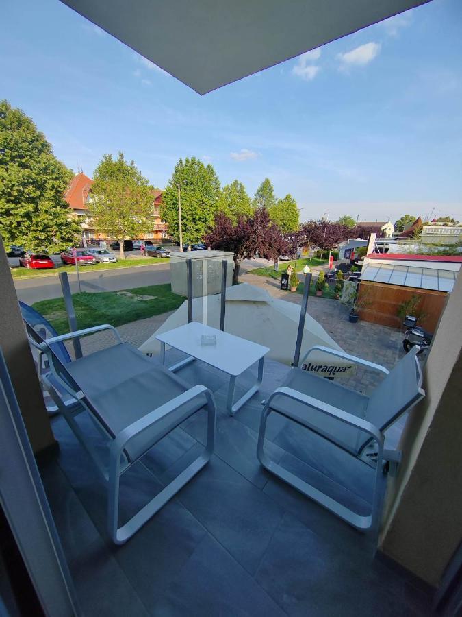 City Panzio Balatonlelle Exterior photo