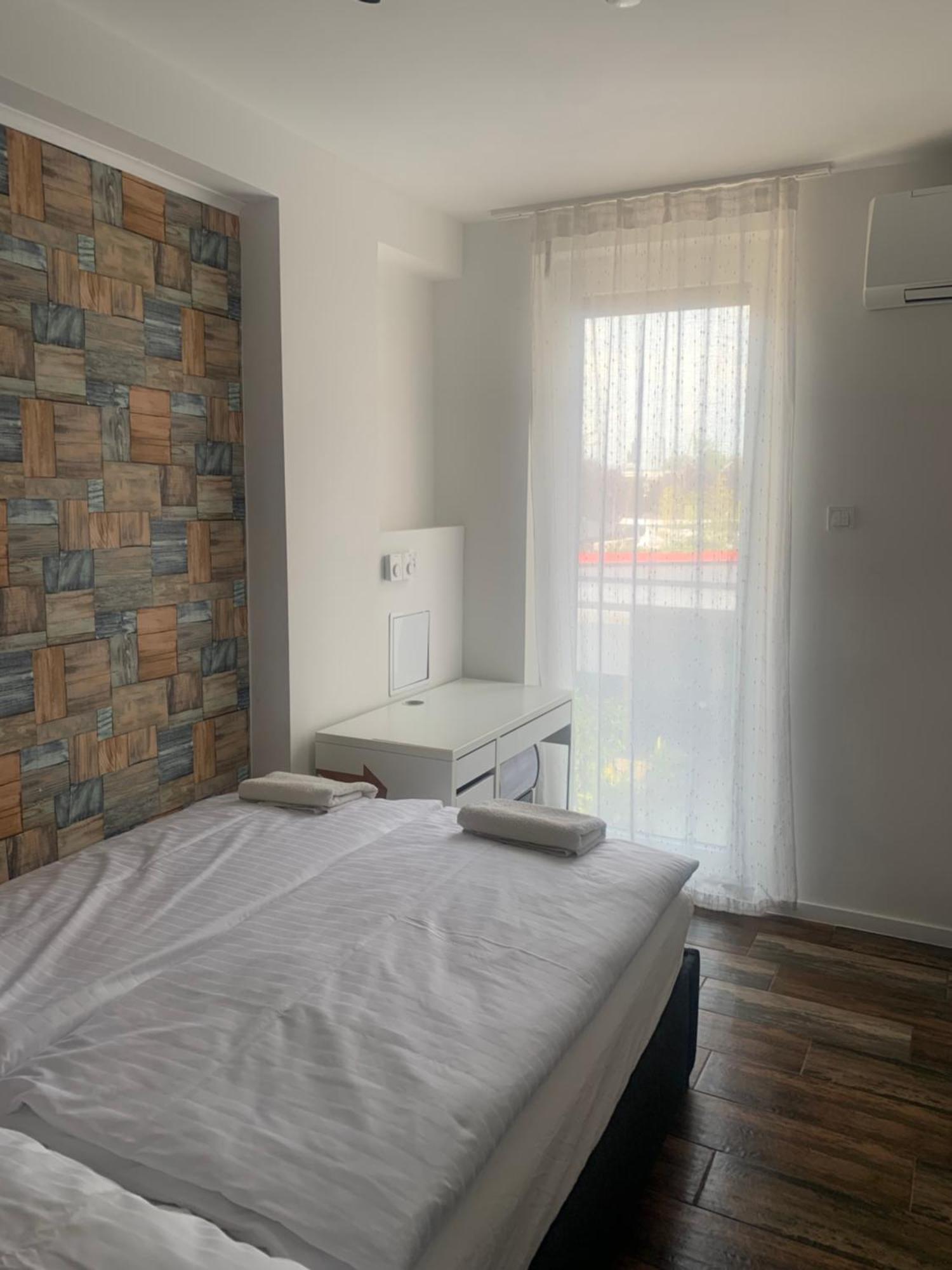 City Panzio Balatonlelle Exterior photo